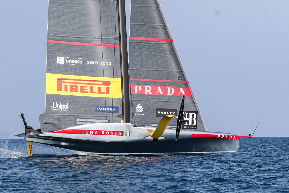 luna rossa