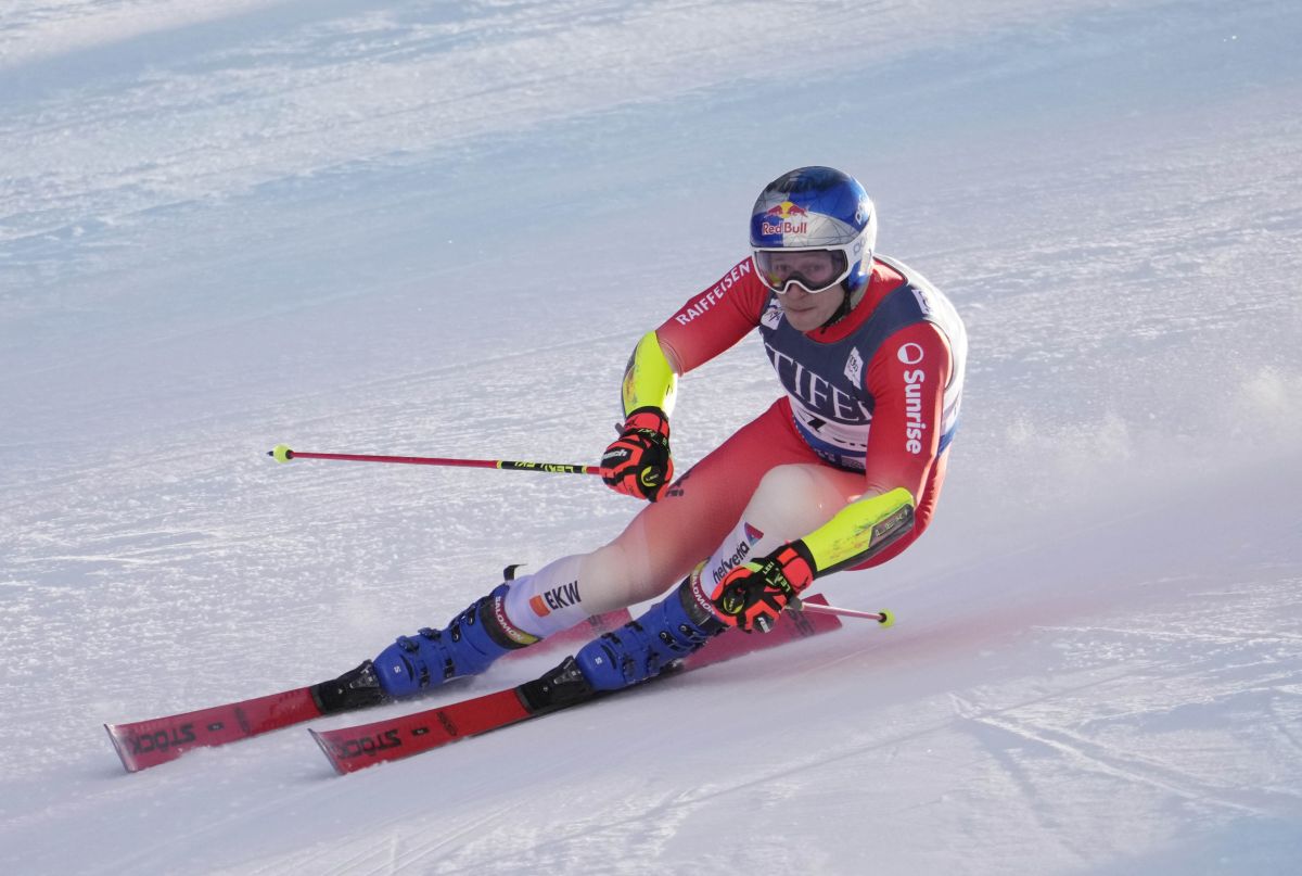 Odermatt vince il gigante di Val d’Isere, De Aliprandini 6°