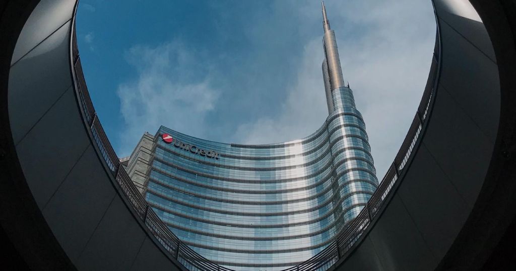 UniCredit lancia un nuovo progetto di welfare dedicato alle mamme