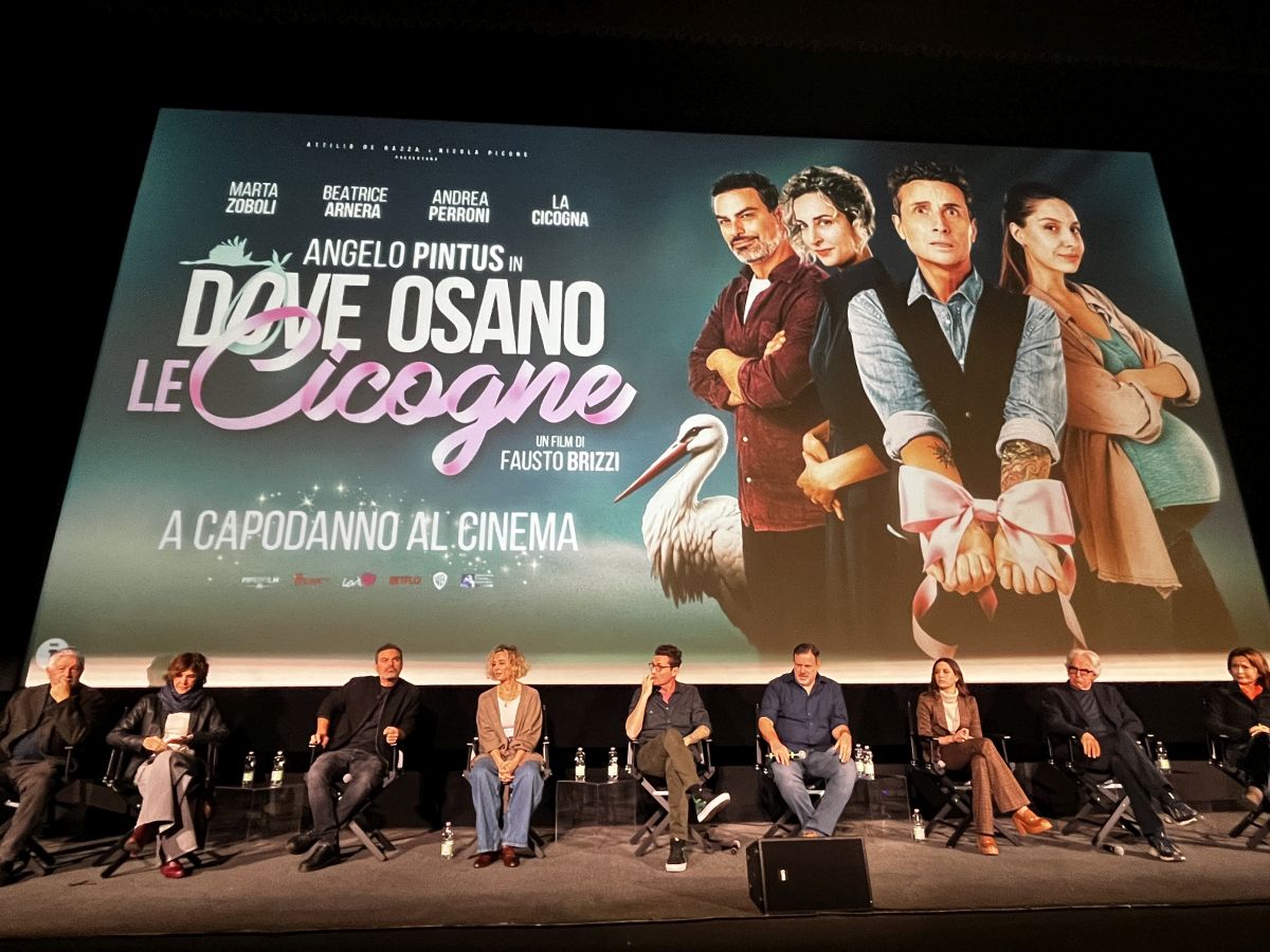 Pintus debutta al cinema con “Dove osano le cicogne”