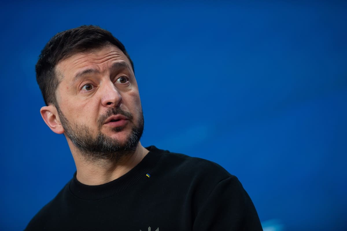 Ucraina, Zelensky “Chi vuole la fine della guerra non fa centinaia di attacchi”